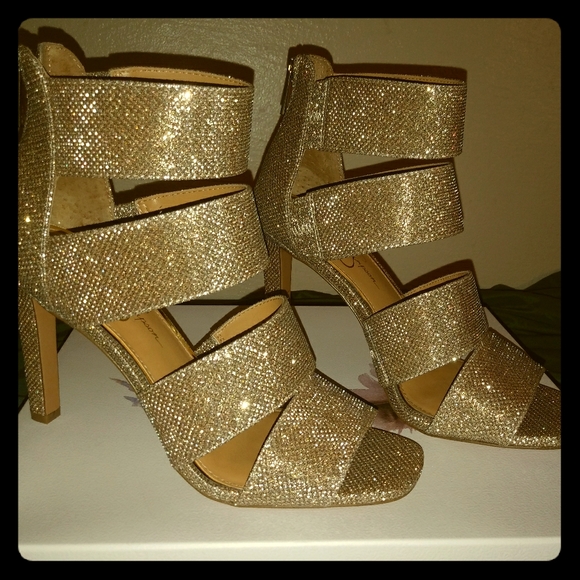 Gold Jessica Simpson heels - Picture 1 of 4